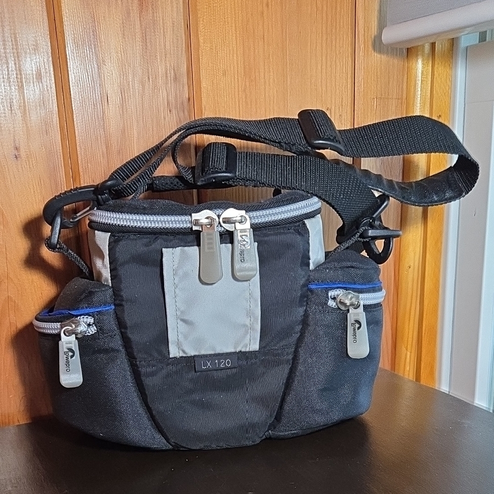 Lowepro LX 120 Camera Bag